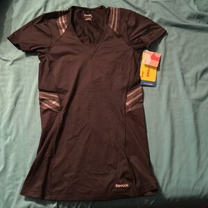 Womens Medium Reebok Shirt